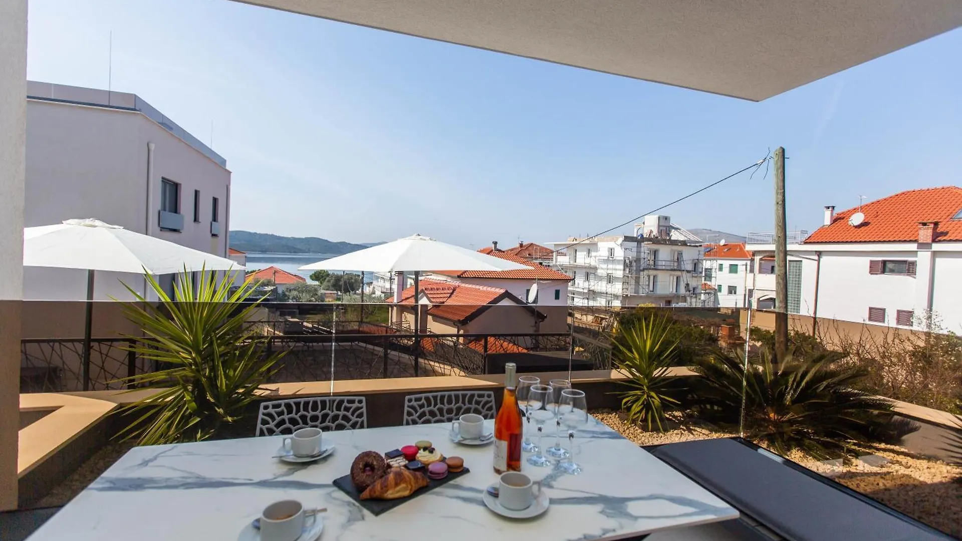 Villa 23 A Heated Pool Трогир 0*,