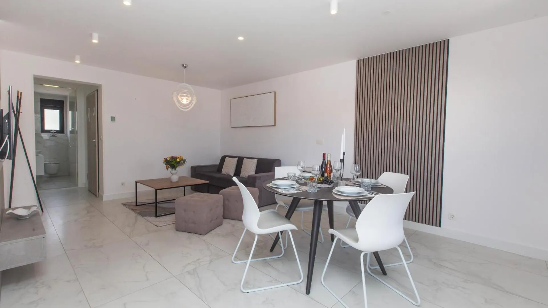 Appartement Villa 23 A Heated Pool Trogir