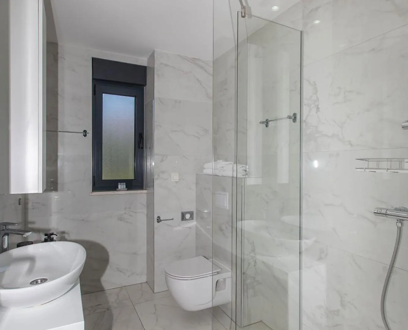 Villa 23 A Heated Pool Трогир Апартаменты